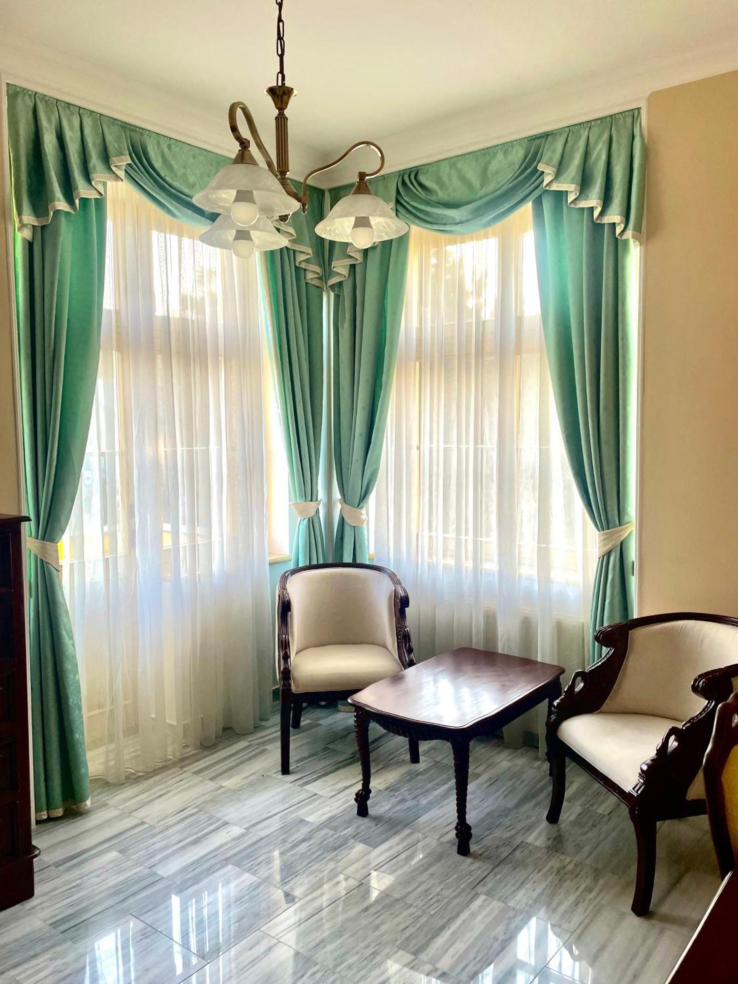 Palace Inn Йиловиште Экстерьер фото